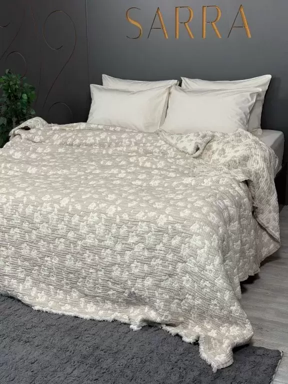 SARRA HOME ÇİFT KİŞİLİK MÜSLİN YATAK ÖRTÜSÜ (Bej)